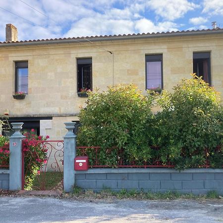 Les Jardins D'Ispahan Prignac-et-Marcamps Exterior foto